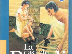 Corta chile, epazote y tunas en la chinampa de la casa.  /