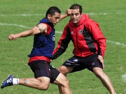 Jorge Chucarro enfrenta en interescuadra a Daniel Osorno. E. PACHECO  /