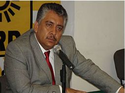 La salida del diputado perredista Guadalupe Acosta Naranjo se dio porque no hubo acuerdo interno con el PRD. ESPECIAL  /