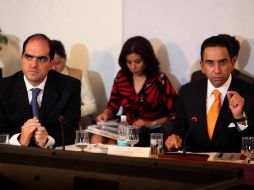 Daniel Karam (izq) y Javier Lozano durante la comparecencia ante legisladores. EL UNIVERSAL  /