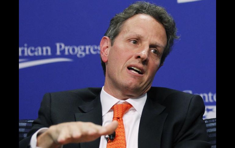 El secretario del Tesoro, Timothy Geithner pide a terminar con los recortes tributarios para los ciudadanos más ricos. AP  /