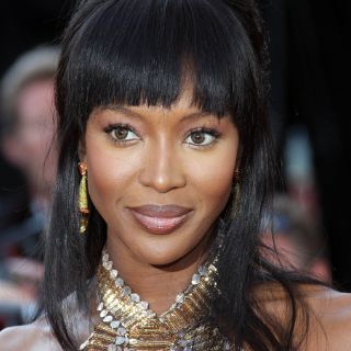 Naomi Campbell dice que recibió los diamantes en bruto como un regalo