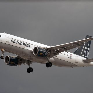 Mexicana paga créditos a Bancomext en tiempo y forma