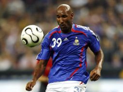Nicolas Anelka afirma que Domenech lo hizo odiar el futbol. MEXSPORT  /