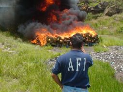 Personal de la AFI participó en la destrucción de la droga. ESPECIAL  /