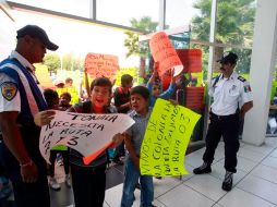 La manifestación de vecinos de Tonalá surgió tras la suspensión de rutas “pirata” en el municipio. A. GARCÍA  /