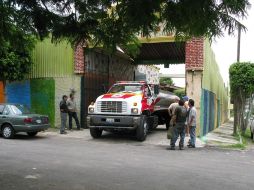 El incendio se reportó en una fábrica de carros de golf en la colina La experiencia. M. PATIÑO  /