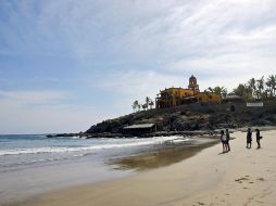 El agua de sus playas se caracteriza por mantener una temperatura fría la mayor parte del año.E. BARRERA  /