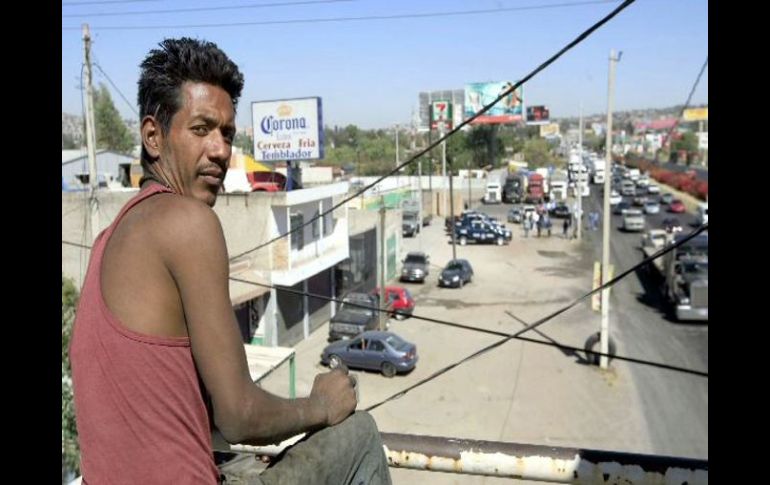 En el primer trimestre del año se registran 3.8 emigrantes al extranjero por cada mil habitantes, por falta de trabajo. A. GARCÍA  /