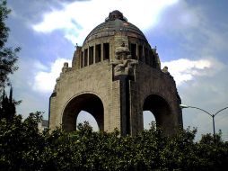 Aseguran que le están instalando un elevador en el centro, en lugar de rehabilitar el existente, para subir a más gente. ESPECIAL  /
