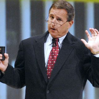 Inversores apoyan a HP pese a destitución de su presidente