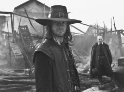 Un sombrero, una capa y dos espadas en la cintura. Ese es el aspecto tradicional de Solomon Kane. ESPECIAL  /