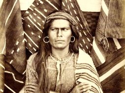 La casa de subastas Bonhams subastará un total de 15 imágenes. EFE  /