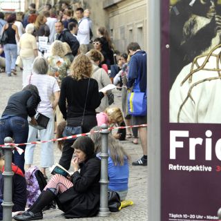 Califican de inaudito el éxito de la exposición de Frida Kahlo