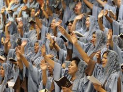 La celebración de la Santa Cena arrancó en el templo de La Luz del Mundo, ubicado en la Hermosa Provincia. A. CAMACHO  /