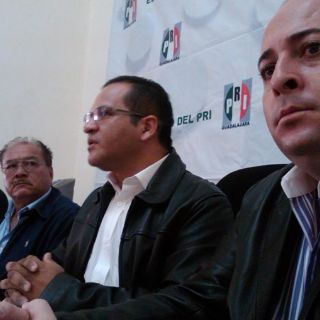 Pide PRI Guadalajara a Corona solicitar licencia