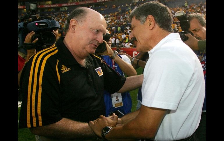 Manuel Lapuente (izq.) junto a Ricardo Ferreti. MEXSPORT  /