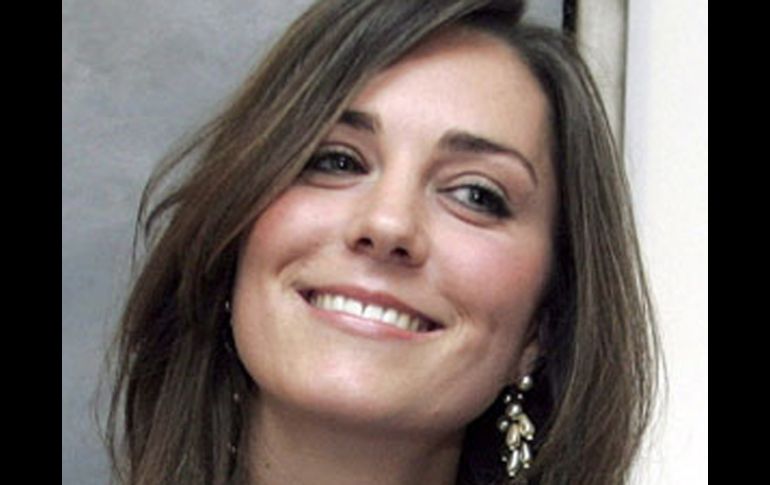 Kate Middleton poco a poco se ha ganado la simpatía de Inglaterra. EFE  /