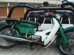 La motocicleta fue asegurada por policías tapatíos y será utilizada como prueba en contra de los ladrones. ESPECIAL  /