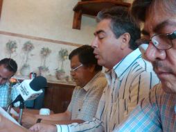 Integrantes de Izquierda Social del PRD, durante rueda de prensa. R. ZAPATA  /