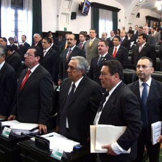 Acusan a Calderón de usar Once TV como estrategia electoral