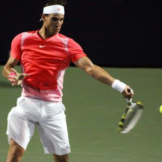 Nadal derrota con trabajos a Wawrinka