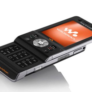 Planean teléfono celular con Play Station integrado