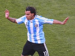 Tévez asegura que no traicionó a Grondona por apoyar al 'Diego'. JAMMEDIA  /