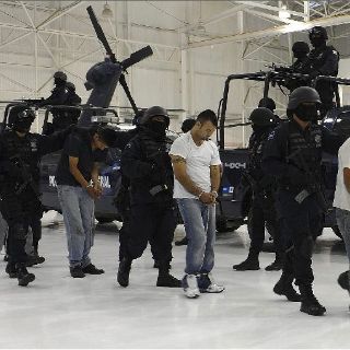 Detienen a cinco presuntos sicarios en Juárez; uno relacionado con coche-bomba