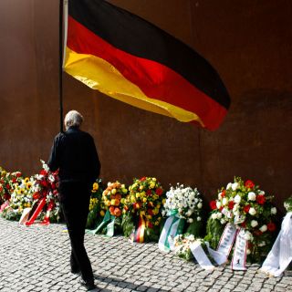 Alemania recuerda el inicio de la construcción del Muro