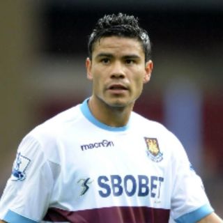 Pierde el West Ham en el debut de Pablo Barrera