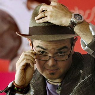 Distinguen a Aleks Syntek y Pee Wee