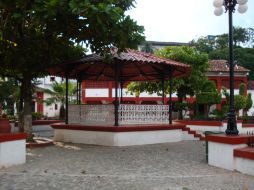 .La plaza principal de Tapijulapa tiene a sus alrededores algunos restaurantes y hoteles.ESPECIAL  /