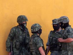 El periódico estadounidense pide a Obama disminuir ayuda contra la guerra que sostiene México en contra del narcotráfico. A. CAMACHO  /