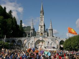 30 mil peregrinos se encontraban reunidos en el santuario católico de Lourdes. EFE  /