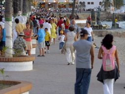 En Puerto Vallarta hay 539 habitantes por camión, mientras que Guadalajara hay mil por unidad. ARCHIVO  /