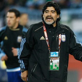 Maradona podría regresar a Argentina condicionado