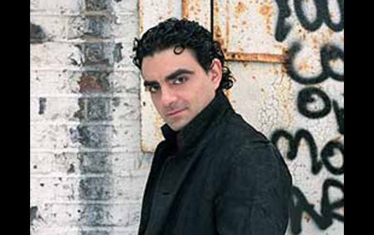 Espera con este trabajo sumarse a los festejos del centenario de la Revolución. ESPECIAL  /