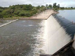 La Presa La Vega, en Ameca, registra un nivel de almacenamiento de 103 por ciento. E. PACHECO  /