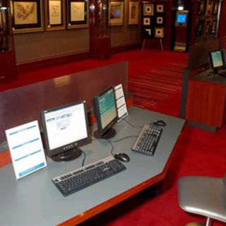 Aumenta necesidad por computadoras: Intel