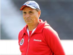 El entrenador del Chivas José Luis Real, confía en lograr la victoria. AFP  /