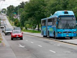 El Ayuntamiento tapatío pretende cobrar un peso por metro cuadrado que ocupa el sistema de Macrobús. E. PACHECO  /