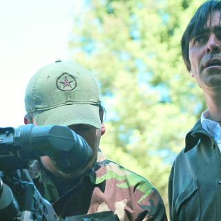 Carlos Bolado sacude la pantalla chica