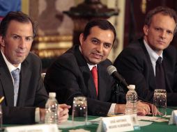 De izquierda a derecha , José Antonio Meade, Ernesto Cordero y Alejandro Werner durante el anuncio de los cambios. EL UNIVERSAL  /