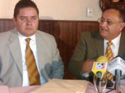 Sergio Valente Ramos Gallardo, durante la rueda de prensa para emitir la denuncia. R. ZAPATA  /