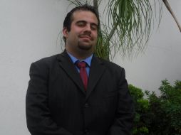 El presidente Araguren Bueno dio la bienvenida y ofreció una nutrida ponencia sobre las opciones que el colegio brinda.A.OROZCO  /