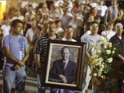 En la víspera, los habitantes de Santiago, Nuevo león, dieron el último adiós al alcalde Edelmiro Cavazos. REUTERS  /