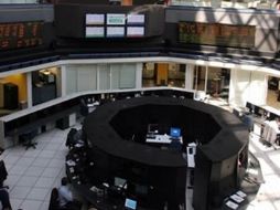 Siguiendo la tendencia de los mercados internacionales la Bolsa Mexicana de Valores se mantiene en terreno negativo. NOTIMEX  /