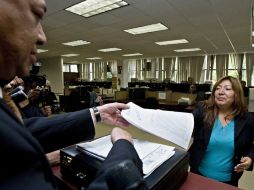 León Javier Martínez, funcionario de la Consejería Jurídica del DF, interpuso la demanda contra el cardenal el pasado 18 de agosto. EFE  /