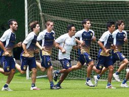 Los jugadores de Pumas durante el entrenamiento previo al partido de la jornada. MEXSPORT  /